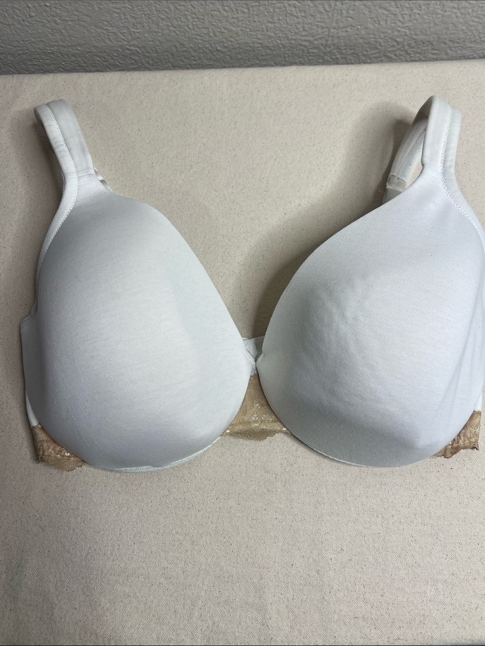 Cacique White Smooth T-Shirt Bra with Lace Trim